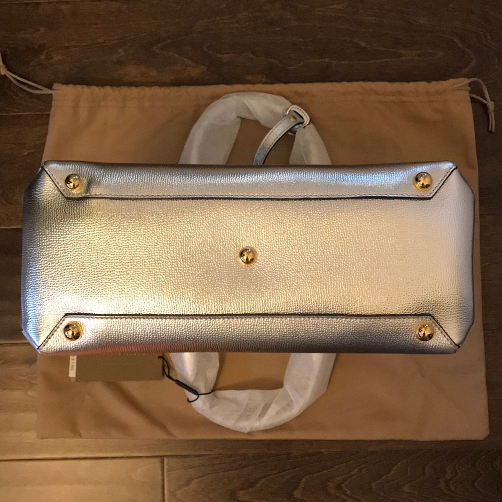 Burberry Silver Tote Bag - Picture 9 of 11